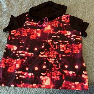 Livi Active cowl neck short sleeved sweatshirt size 18/20